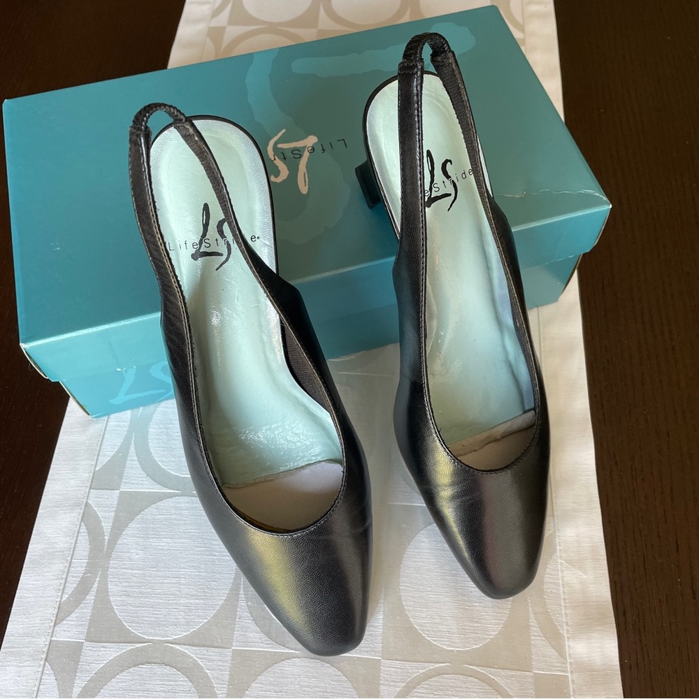 Life Stride Low Heel ‘Savanna’ Slingback Pump